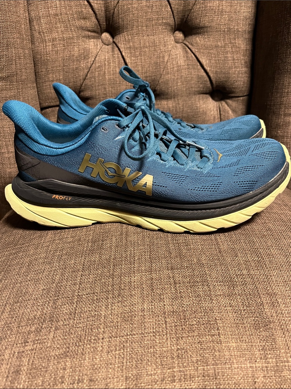 Hoka One One Mach 4 running shoes in the Blue Coral/Black colorway men's 10